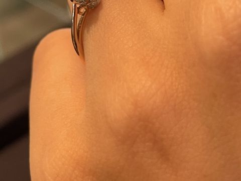 【BIJOUPIKO(ビジュピコ)の口コミ】 上から見るとシンプルで王道の感じですが、横から見た感じがとにかくかわ…