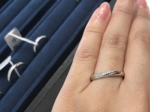 【4℃ BRIDAL(ヨンドシーブライダル)の口コミ】 高品質なのに、10万円以下から買える価格帯の広さが良いですね！色々なブ…