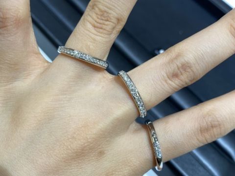 【ラザール ダイヤモンド(LAZARE DIAMOND)の口コミ】 ◇デザイン:一般的なデザインのほかに、上からも下から見てもダイヤモンド…