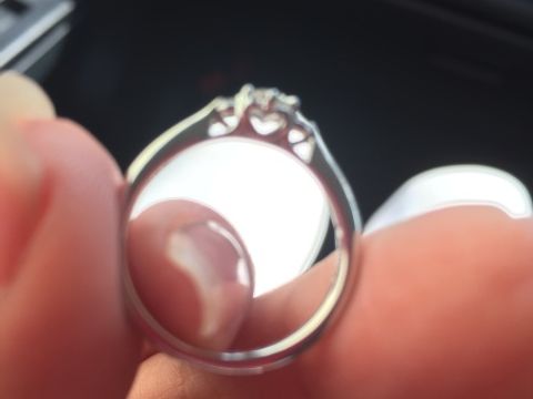 【アイプリモ(I-PRIMO)の口コミ】 横から見たときの形が決め手になりました。
可愛すぎずシンプル過ぎず。
…