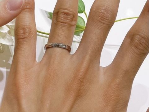 【4℃ BRIDAL(ヨンドシーブライダル)の口コミ】 一番の決めては、パートナーがこの指輪が一番似合ってるって言ってくれた…