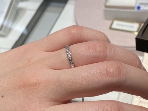 【アイプリモ(I-PRIMO)の口コミ】 ティアラのような繊細でゴージャスなデザインでした。ダイヤモンドの輝き…