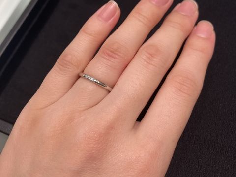 【ティファニー(Tiffany & Co.)の口コミ】 シンプルなデザインから凝ったデザインまで幅広くありました。
値段は国内…