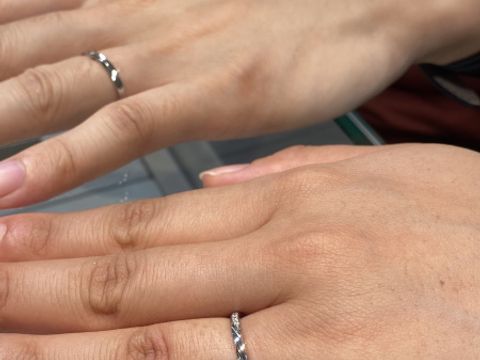 【アイプリモ(I-PRIMO)の口コミ】 プラチナ素材、鍛造リングなので、鍛造ならではの細さやカクッとしたライ…