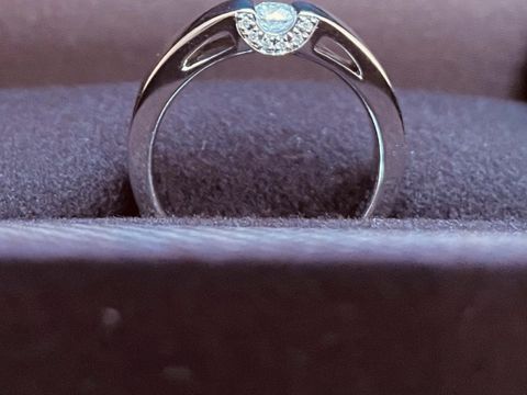 【BIJOUPIKO(ビジュピコ)の口コミ】 ダイヤの品質も最高クラス、プラチナ950で、その上コロナ禍前に買い付けた…