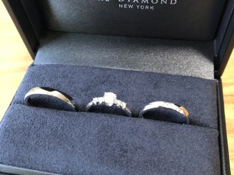 【ラザール ダイヤモンド(LAZARE DIAMOND)の口コミ】 エタニティもいいなと最初考えていたのですが、冠婚葬祭や地味にしたい時…