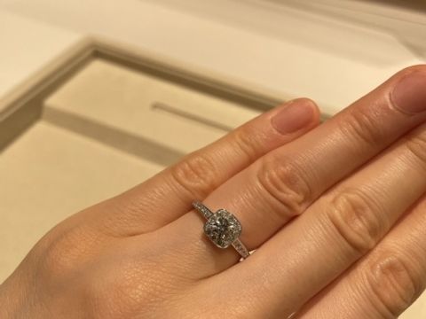 【和光ブライダルブティックギンザの口コミ】 和光さんの指輪は、華やか且つ上品なデザインが沢山ありました。ダイヤの…