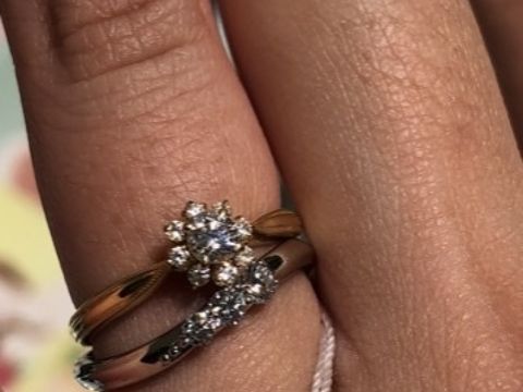 【ミルフローラ(Milluflora)の口コミ】 ディズニーコラボの指輪の中でもとてもダイヤが大きく存在感がある指輪で…