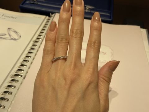【銀座ダイヤモンドシライシの口コミ】 デザインも質も良いものがよかったので
プラチナ製、ダイヤモンドもエクセ…