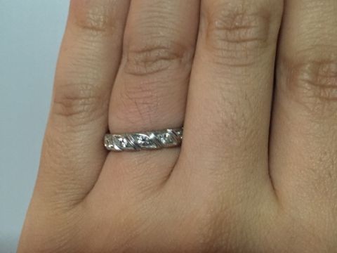 【ショーメ(CHAUMET)の口コミ】 婚約指輪がショーメのプリュムで、結婚指輪は他のブランドでオーダーメイ…