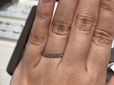 【アイプリモ(I-PRIMO)の口コミ】 王冠モチーフでとても可愛いかった。ダイヤモンドがキラキラして見るたび…