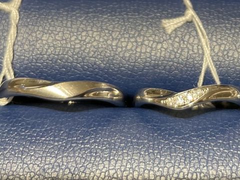【銀座ダイヤモンドシライシの口コミ】 フルオーダーした婚約指輪に合わせて、合うようなデザインを探し、こちら…
