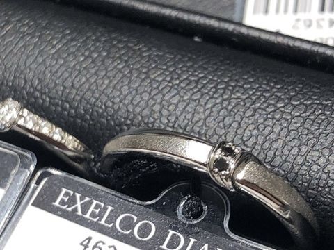 【エクセルコダイヤモンド(EXELCO DIAMOND)の口コミ】 彼がこのリングをとても気に入り、私は他のものがよく、ペア感がないのは…