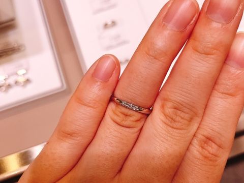 【MIKIMOTO(ミキモト)の口コミ】 同じデザインにも太さの異なるものがあり、個人的な指のタイプや見せ方の…