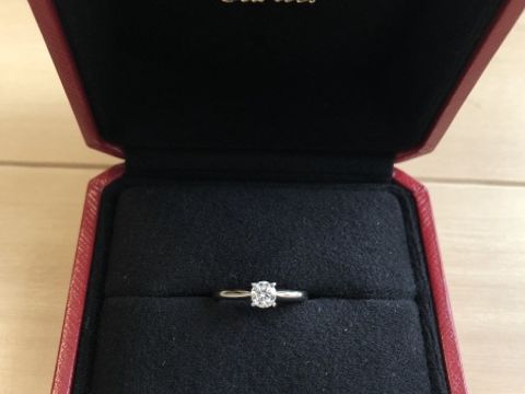 【カルティエ(Cartier)の口コミ】 カルティエは昔からの憧れでした。あまり華美なものではなくて、シンプル…