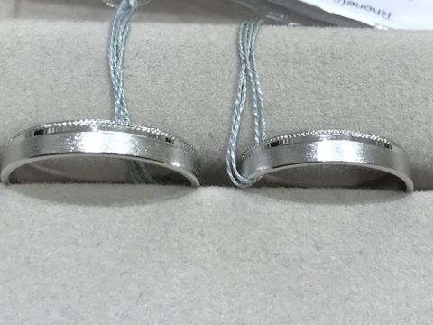 【輪-RIN-の口コミ】 派手すぎないデザインですが、シンプルすぎないところが気に入りました。…