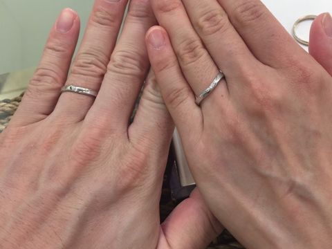 【杢目金屋(もくめがねや)の口コミ】 プラチナがいいなと思って探していました。形にこだわりはありませんでし…