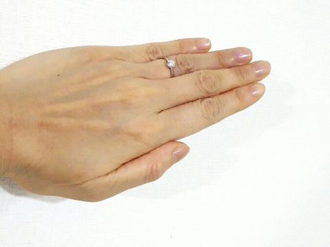 【ギンザタナカブライダル(GINZA TANAKA BRIDAL)の口コミ】 私は派手でもなく地味でもないジュエリーが好みです。この指輪はまさに私…