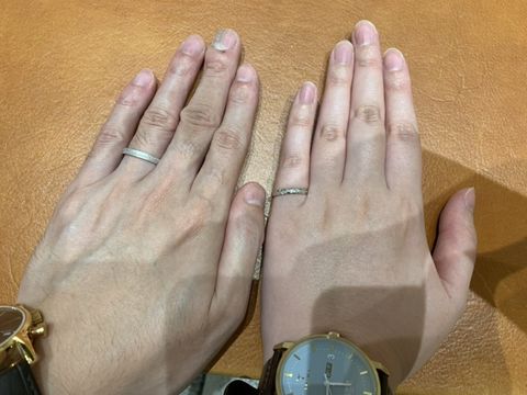 【YUKIZAKI BRIDAL(ユキザキブライダル)の口コミ】 プラチナ素材の結婚指輪です。ペアリングではないですが、ミルが入ったス…