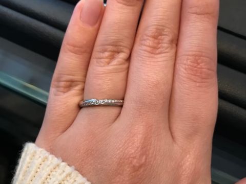 【ラザール ダイヤモンド(LAZARE DIAMOND)の口コミ】 デザイン自体は他のブランドでもよく見るものだが、デザインの種類が多い…