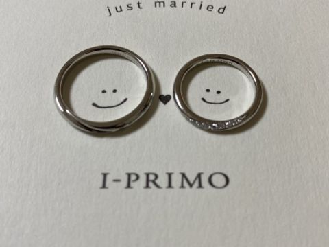 【アイプリモ(I-PRIMO)の口コミ】 デザインに一目惚れして購入しました。ダイヤが斜めに組み込まれたデザイ…