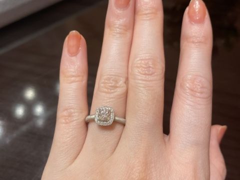 【ケイウノ ブライダル(K.UNO BRIDAL)の口コミ】 女性用男性用共に、デザイン性の高いリングが多くありました。他店と比べ…