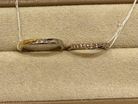 【Mariage ent(マリアージュエント)の口コミ】 女性用はピンクゴールドのコンビで、メレダイヤが7つ入っていました。セミ…