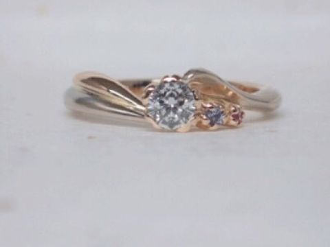 【杢目金屋(もくめがねや)の口コミ】 オーダーメイドということのため、自分たちだけのオリジナルの指輪を作る…