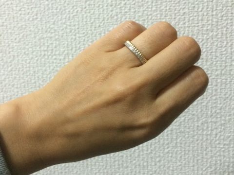 【ブシュロン(BOUCHERON)の口コミ】 マリッジは普通のプラチナのリングがどうしても嫌で、エタニティに絞って…