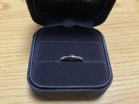【ティファニー(Tiffany & Co.)の口コミ】 婚約指輪を抑えめの値段にした代わりに、普段つける結婚指輪は、ブランド…