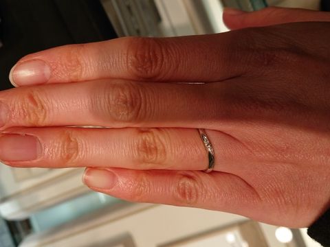 【ヴァンドーム青山(VENDOME AOYAMA)の口コミ】 シンプルかつ上品なデザインで、飽きがこないデザインの指輪です。ダイヤ…