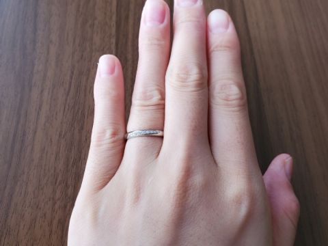 【ラザール ダイヤモンド(LAZARE DIAMOND)の口コミ】 ダイヤが沢山ついていてキラキラするものが好きだったのでこれにしました…