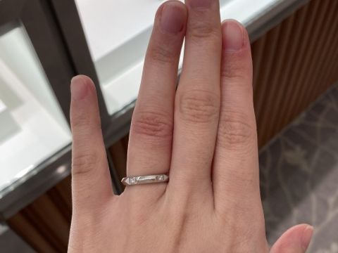 【ティファニー(Tiffany & Co.)の口コミ】 シンプルなものではなく、少し変わったデザインを探していると店員さんに…