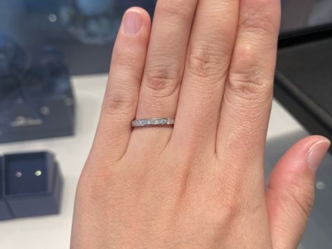 【エクセルコダイヤモンド(EXELCO DIAMOND)の口コミ】 私は、エタニティリングを求めていろんなお店を見て回っていました。正直…