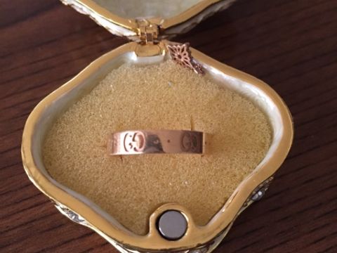 【グッチ(GUCCI)の口コミ】 ずーっと欲しかったグッチの指輪。婚約指輪にこんな指輪？と思われるかも…