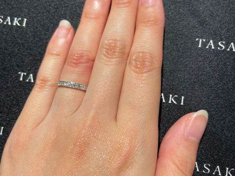 【TASAKI(タサキ)の口コミ】 婚約指輪を一粒ダイヤタイプにしたので、ダイヤありの結婚指輪を希望して…