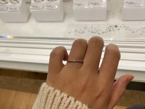 【festaria VOYAGE(フェスタリア ボヤージュ)の口コミ】 華奢で指が細い女性や、男性も華奢で細身の方によく合うブランドかなあと…