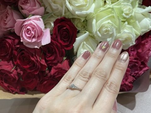 【銀座ダイヤモンドシライシの口コミ】 シンプルだけど、ダイヤモンドの存在感があるリングを選びました。リング…