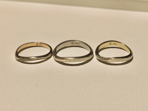 【杢目金屋(もくめがねや)の口コミ】 リングのインナーカラーをプラチナ、シルバー、ホワイトゴールド、ピンク…