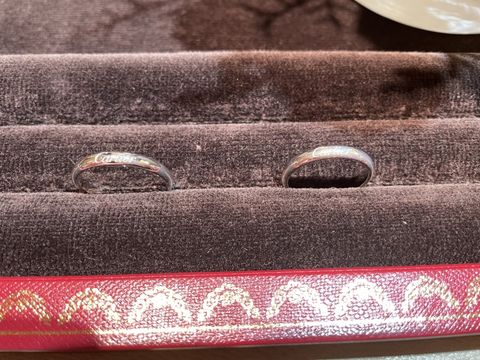 【カルティエ(Cartier)の口コミ】 長くつけるものなので飽きのこないシンプルなデザインにしました。シンプ…
