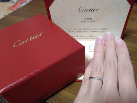 【カルティエ(Cartier)の口コミ】 最初は小さいダイヤが周りに1周ついてるものがいいなと思っていたのですが…