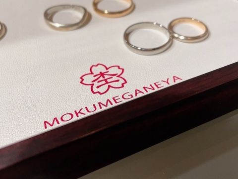 【杢目金屋(もくめがねや)の口コミ】 伝統的な木目金を使用した独特の柄がとても興味があり、実物を見た際にも…