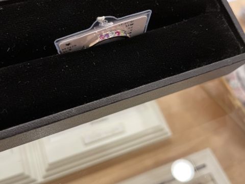 【Mariage ent(マリアージュエント)の口コミ】 価格は比較的リーズナブルな価格帯でした。
デザインはストレートの中でも…