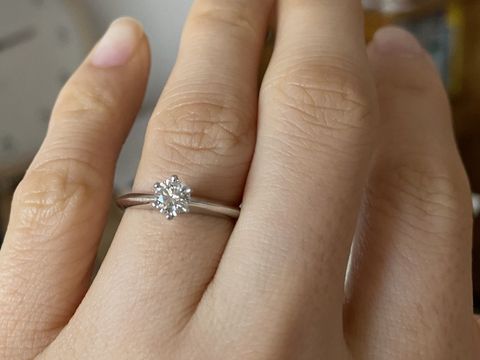 【ティファニー(Tiffany & Co.)の口コミ】 夫（当時彼氏）がサプライズで選んでくれました。有名ブランドであるTiffa…