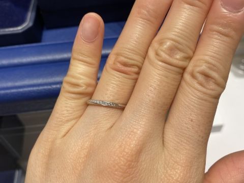 【銀座ダイヤモンドシライシの口コミ】 指輪の種類が豊富でしたので、こちらの希望の条件が合うものを数種類見る…