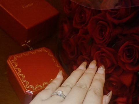 【カルティエ(Cartier)の口コミ】 王道の立て爪ダイヤ、色んなお店にあったのですが、こちらの1895ソリテー…