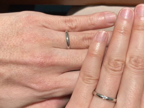 【銀座ダイヤモンドシライシの口コミ】 一粒ダイヤの輝きがとても素敵でした。シンプルな中にもゴージャスさがあ…