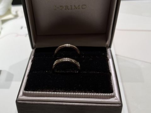 【アイプリモ(I-PRIMO)の口コミ】 重ね付けする私の婚約指輪がダイヤ付きのため、結婚指輪はシンプルなもの…