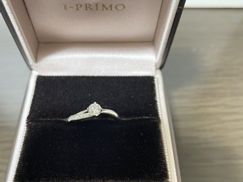 【アイプリモ(I-PRIMO)の口コミ】 婚約指輪で3店舗回りましたが、唯一のデザインで気に入ったので購入しまし…