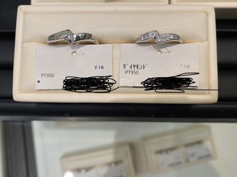【ジュエリーツツミ(JEWELRY TSUTSUMI)の口コミ】 購入したいデザインと少し似てると思って試着させていただいたものです。…